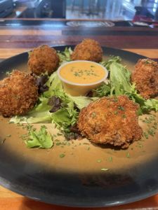 Uncle Ike&#039;s Sandbar &amp; Grill photo
