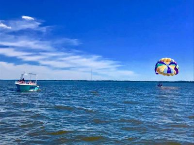Corolla &amp; Duck Parasail photo